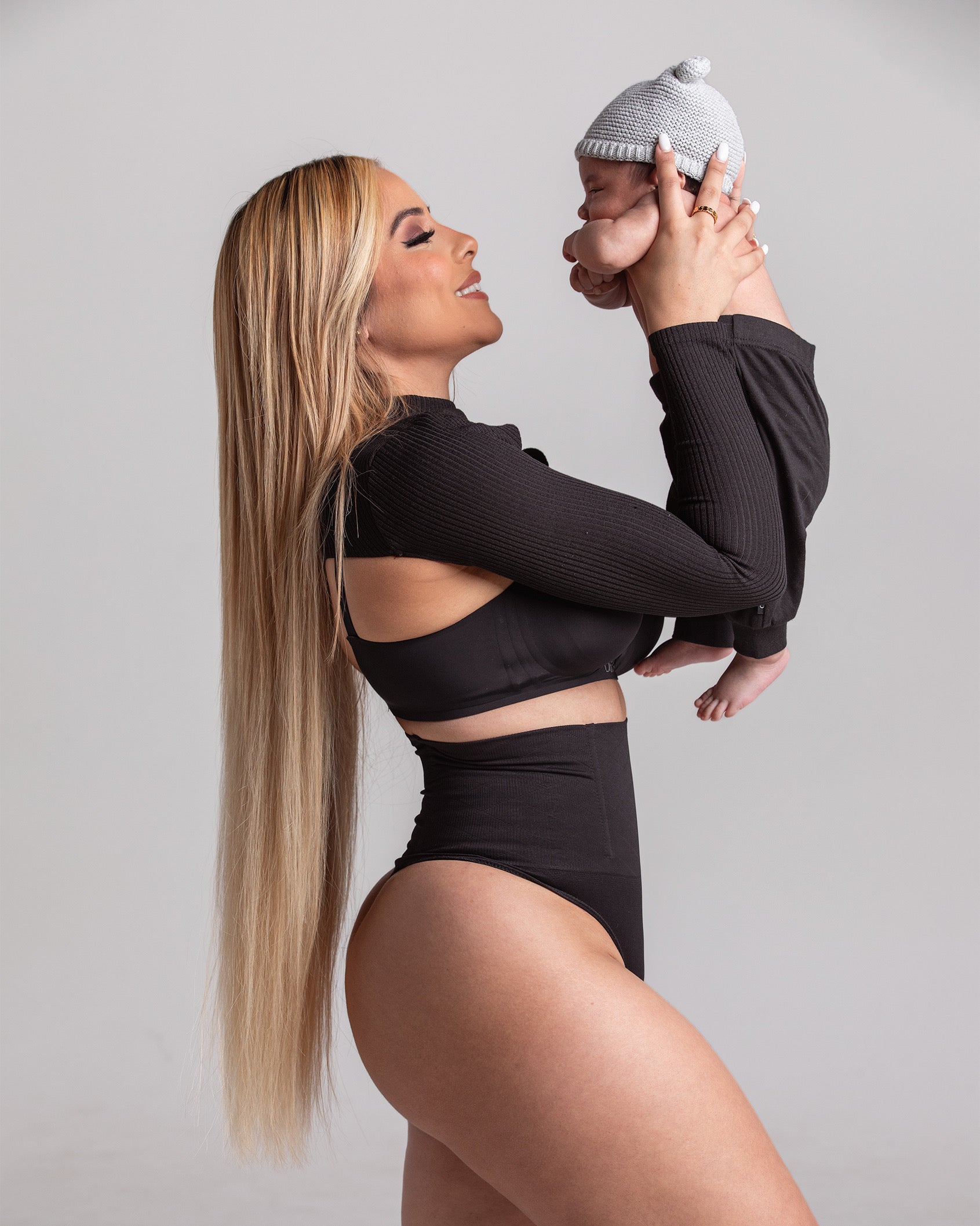 Seamless Tummy Control Shaper (Tanga Panty Faja) 2 X $ 10.00